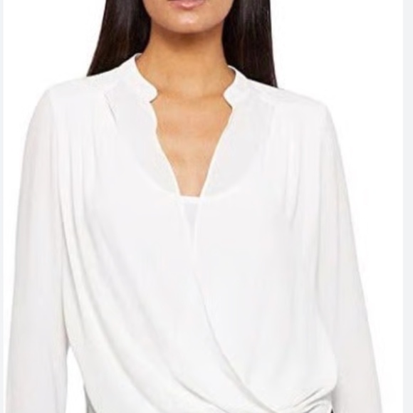 BCBGMAXAZRIA  Relaxed Long Sleeve Faux Wrap Blouse Scoop Neck Surplice  NWT - Picture 2 of 7